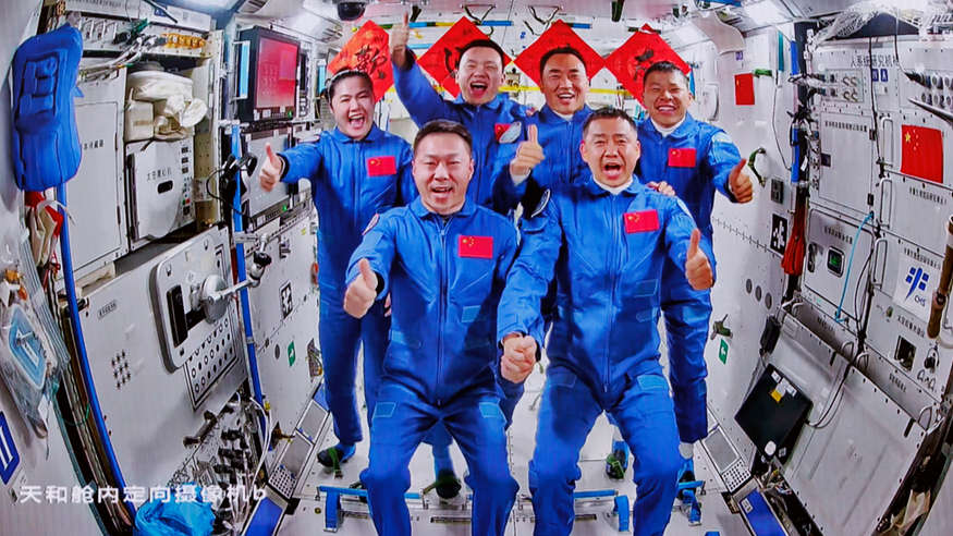 第六次“太空会师” 神舟二十号3名航天员顺利进驻中国空间站