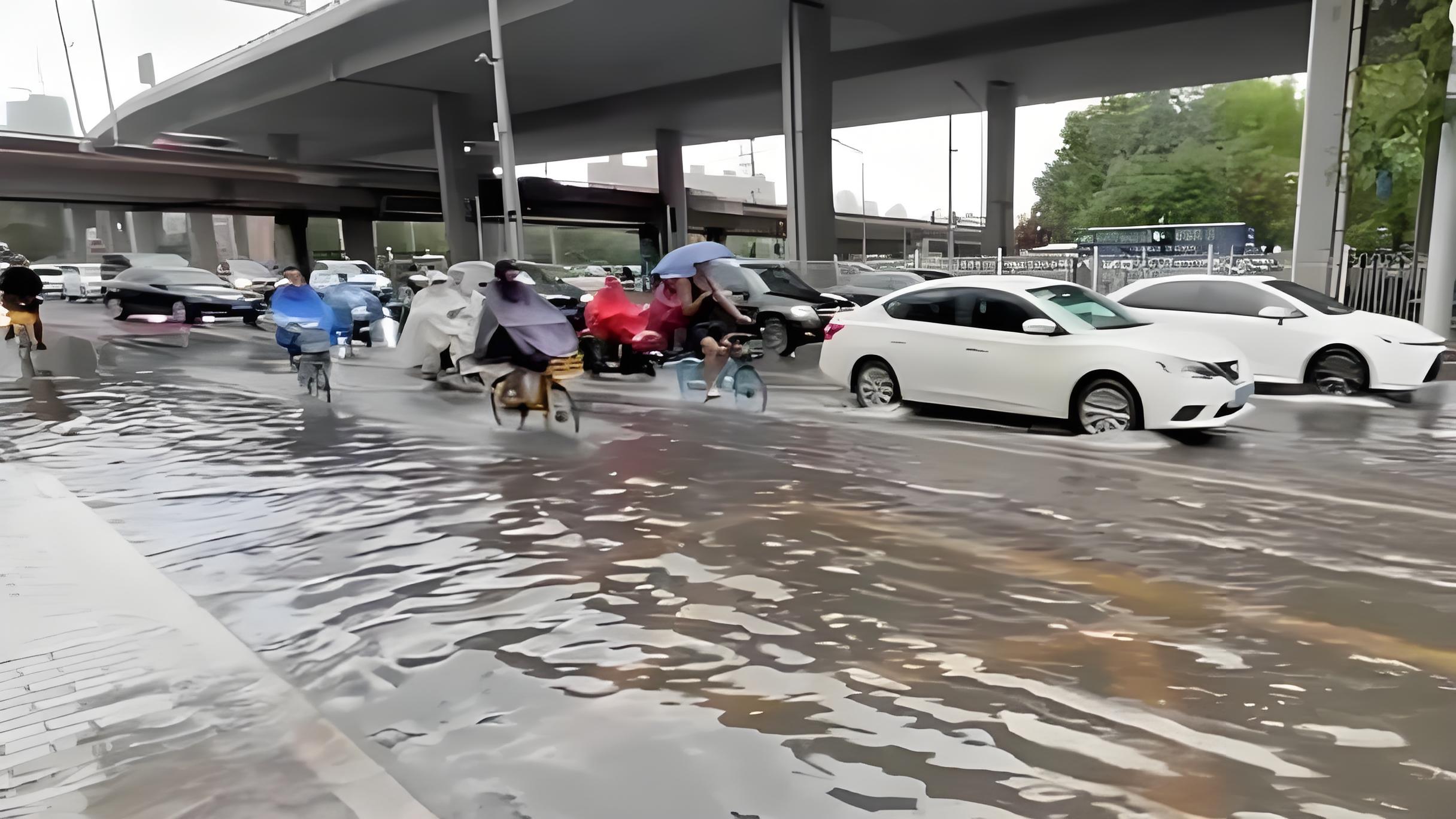 推出八项理赔服务举措，中国人寿快速应对北京暴雨灾害